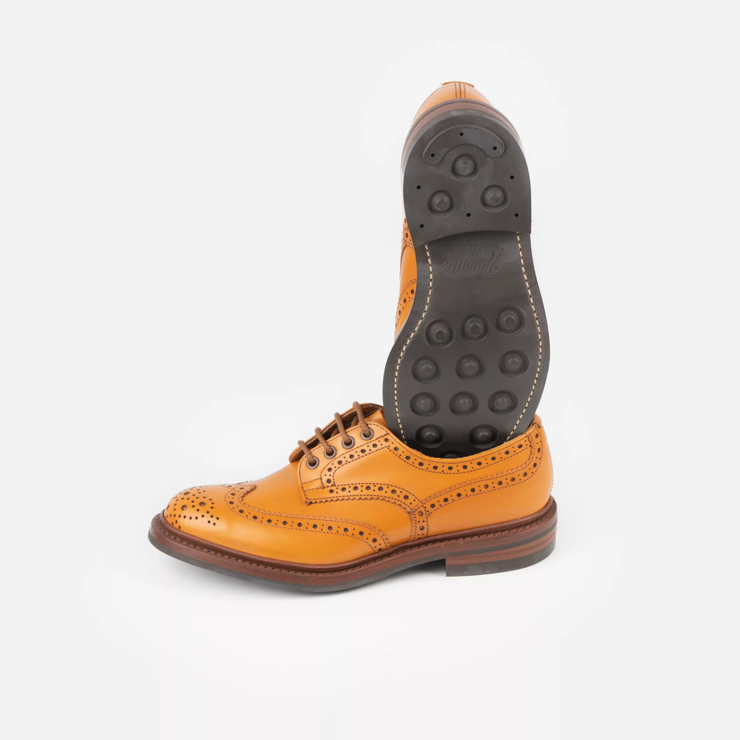 Derby brogue acorn