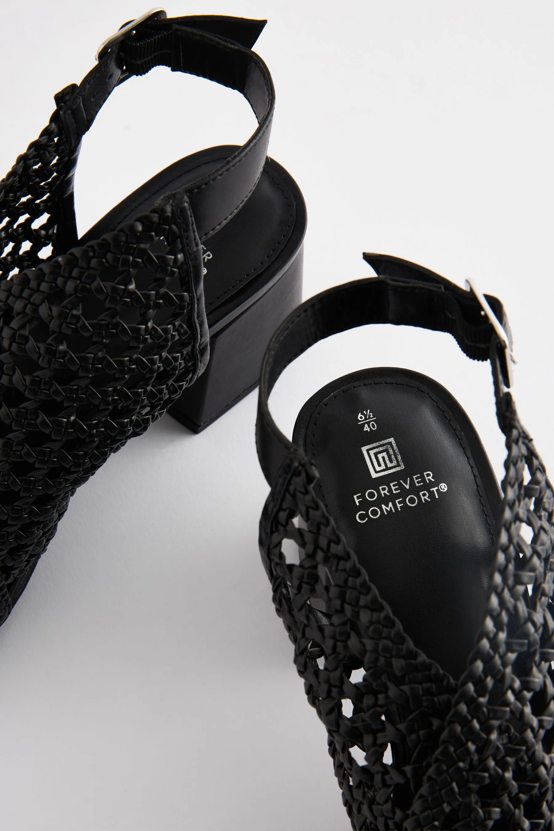 Forever Comfort Weave Block Shoeboot Sandals    