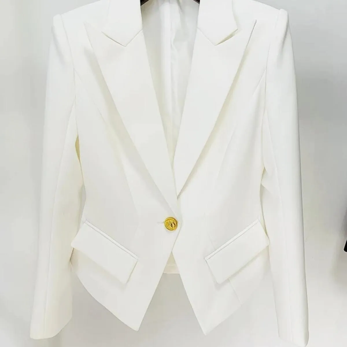 Giacca da donna con risvolto a bottone singolo, vestibilità slim, nuovissima del 2023 di High Street